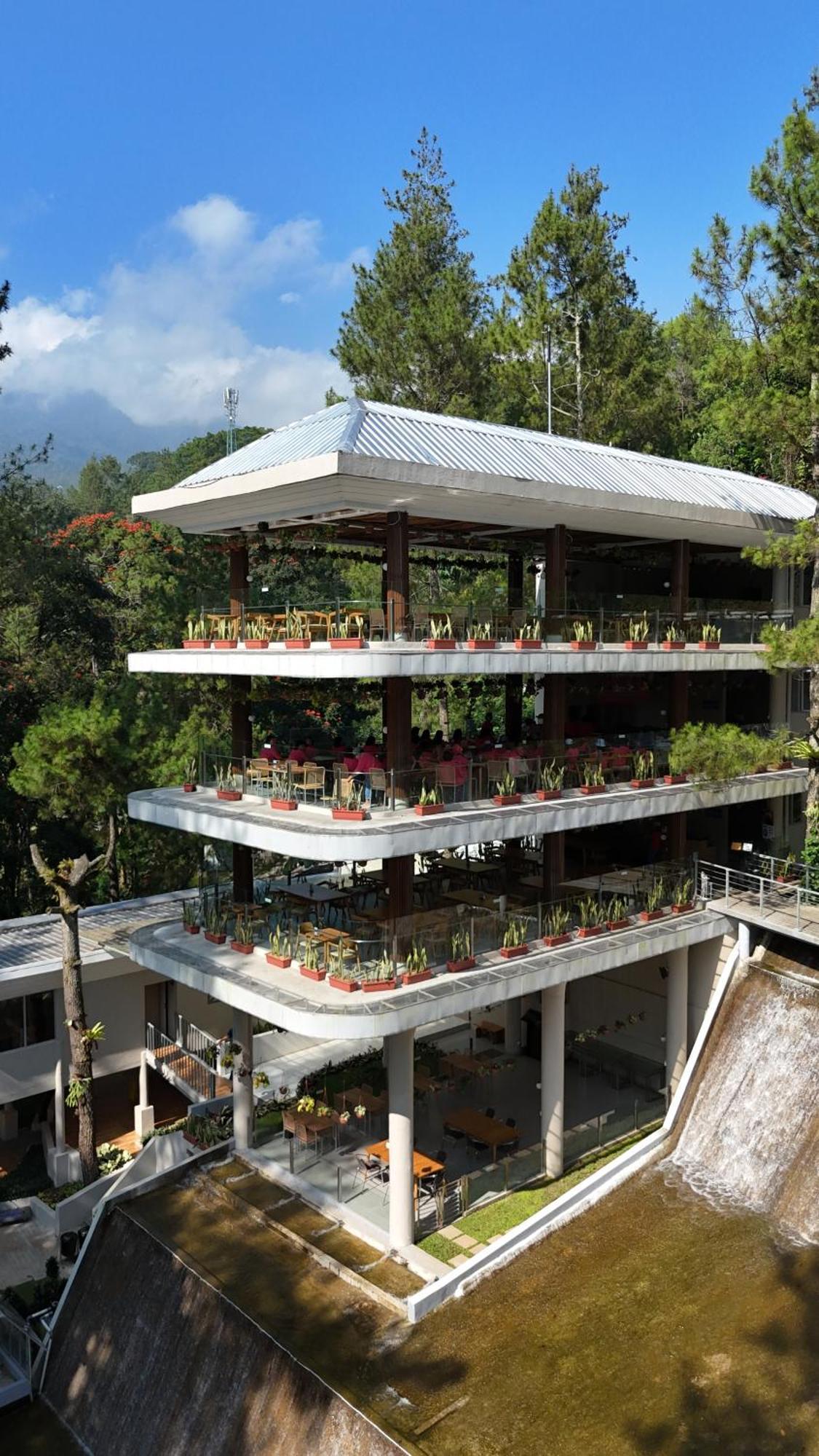 Heha Waterfall Suites & Camping Ground Paragajen Exterior foto